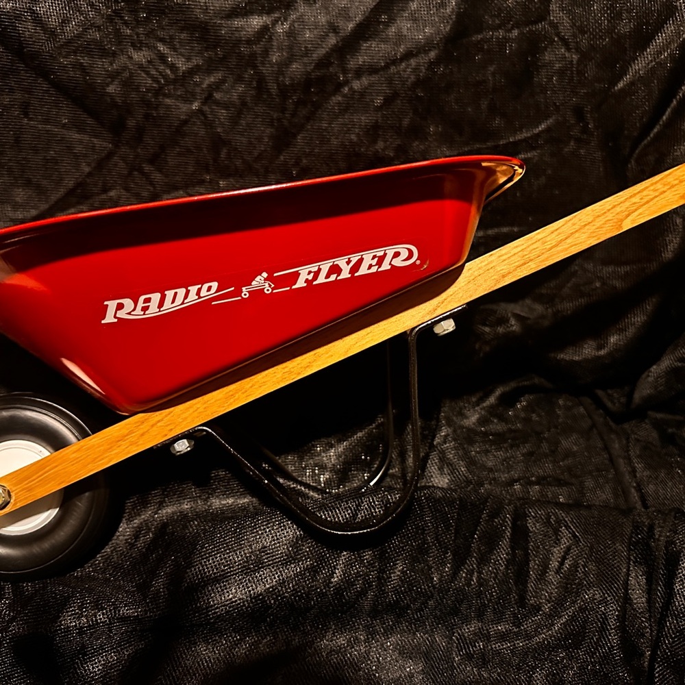 Radio flyer Garden Motif